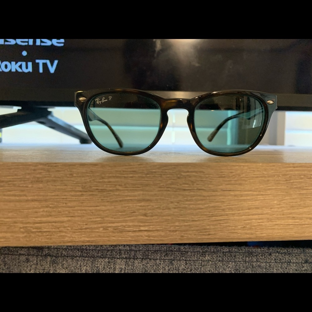 Polarized raybans